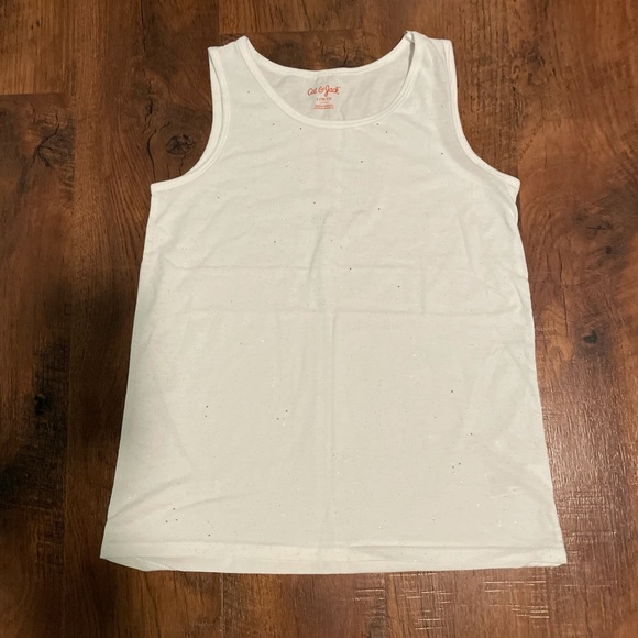 Cute white tank top perfect for summer and beach days